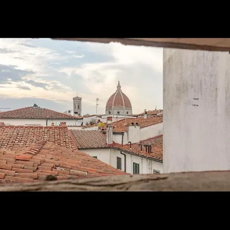 Le Charme Di Via Verdi Apartment Florence